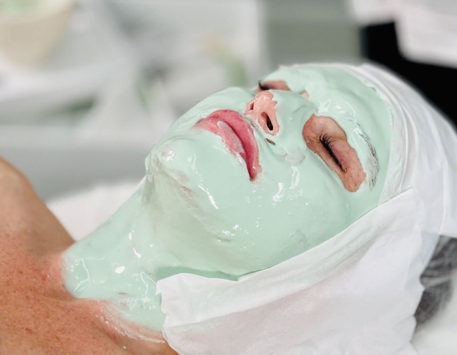 Fresh seaweed mask on the face during Layer 3 of the Repechage Four Layer Facial